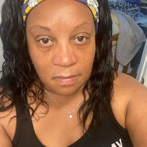 Meet your Posher, Janet